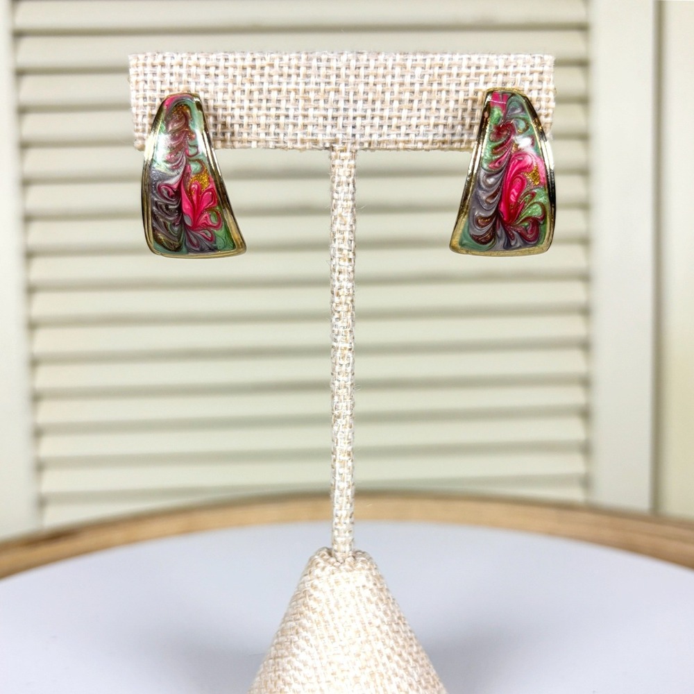 VTG 1980s Glam Multicolor Marbled Enamel Gold, Pink, Purple Tone J-Hoop Earrings